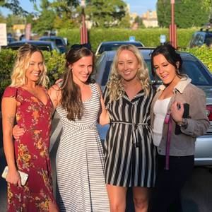 Meet your Posher, Briana